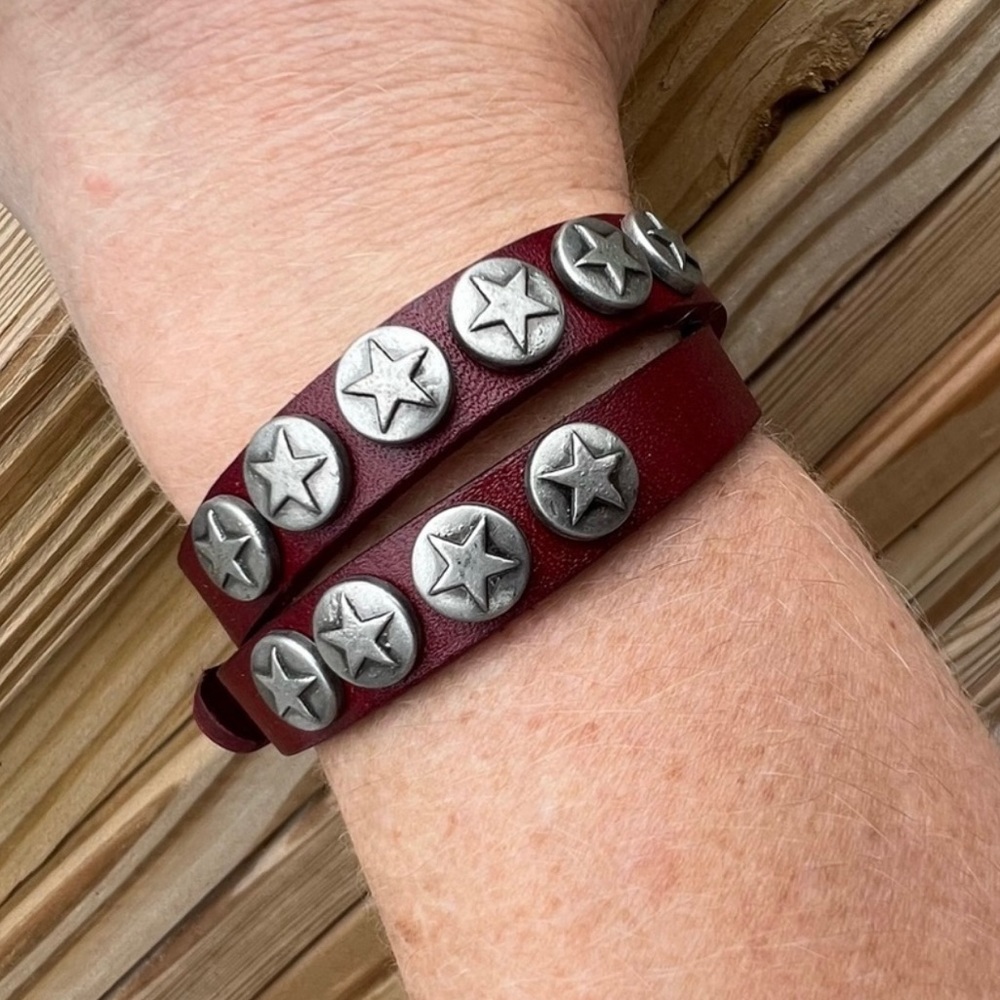 - Burgundy Leather Pewter Star in Circle Wrap Cuff! NEW!